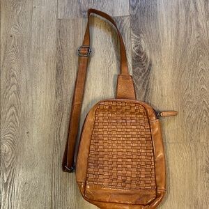 vilenca holland leather sling bag